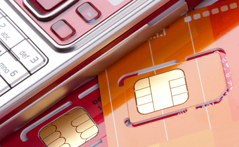 Téléphone portable avec carte SIM.